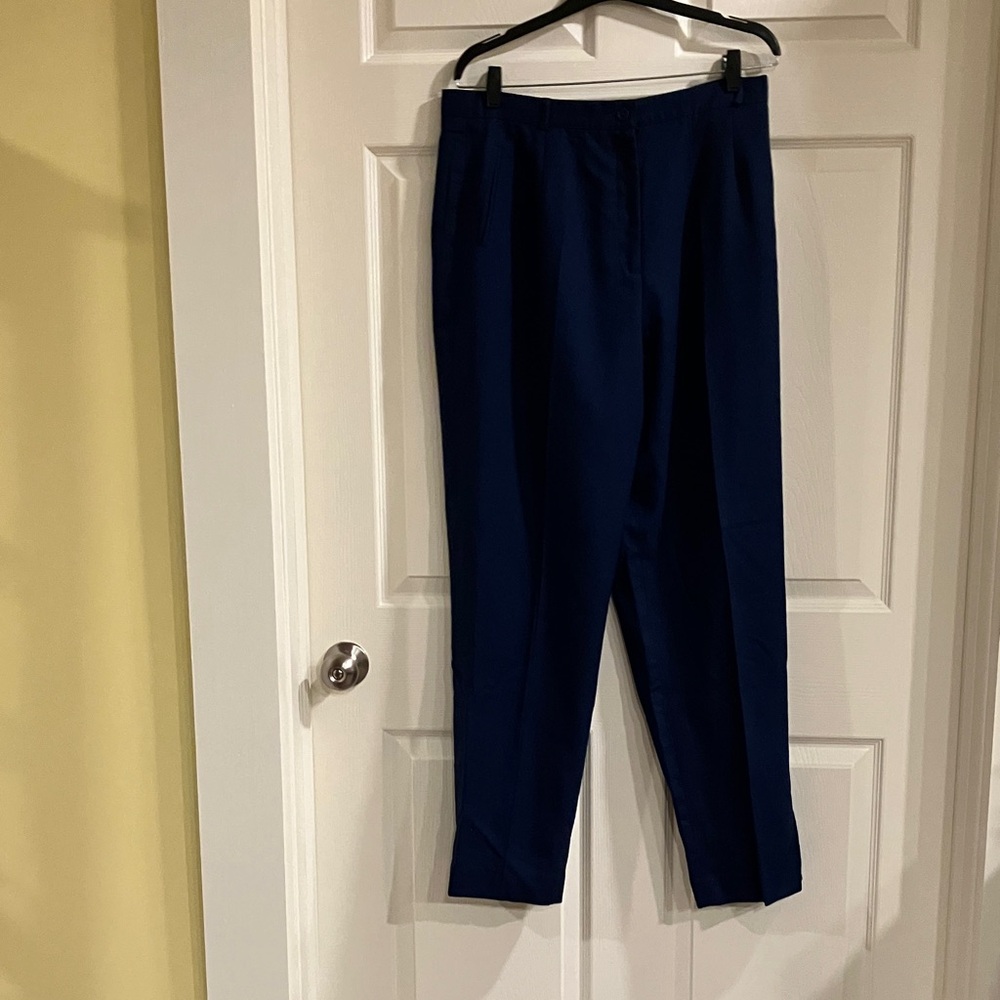 Vintage Foxcroft Navy Blue 100% Wool Pants Lined